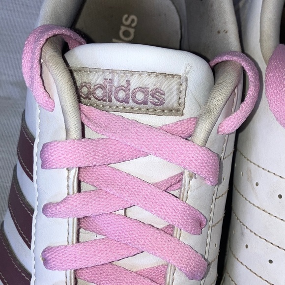 Adidas Women's size 8 White Sneakers with shimmery Pink Stripes - Picture 3 of 16